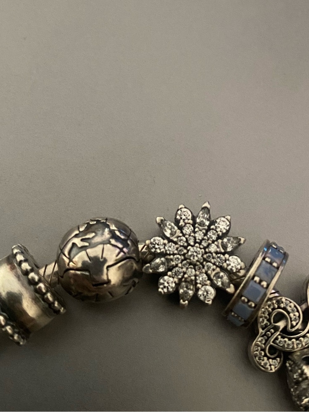 Icy Snowflake Charm - Picture 2 of 3